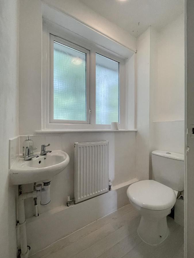 Bright, Warm & Cozy House In Harpurhey Daire Manchester Dış mekan fotoğraf
