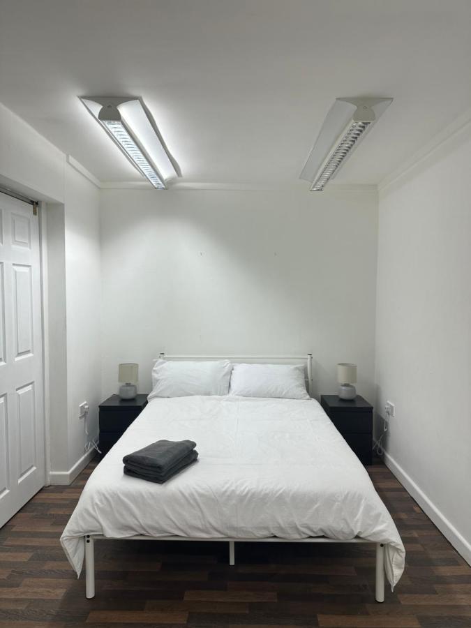 Bright, Warm & Cozy House In Harpurhey Daire Manchester Dış mekan fotoğraf