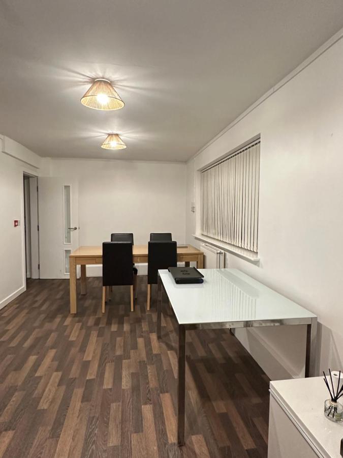 Bright, Warm & Cozy House In Harpurhey Daire Manchester Dış mekan fotoğraf