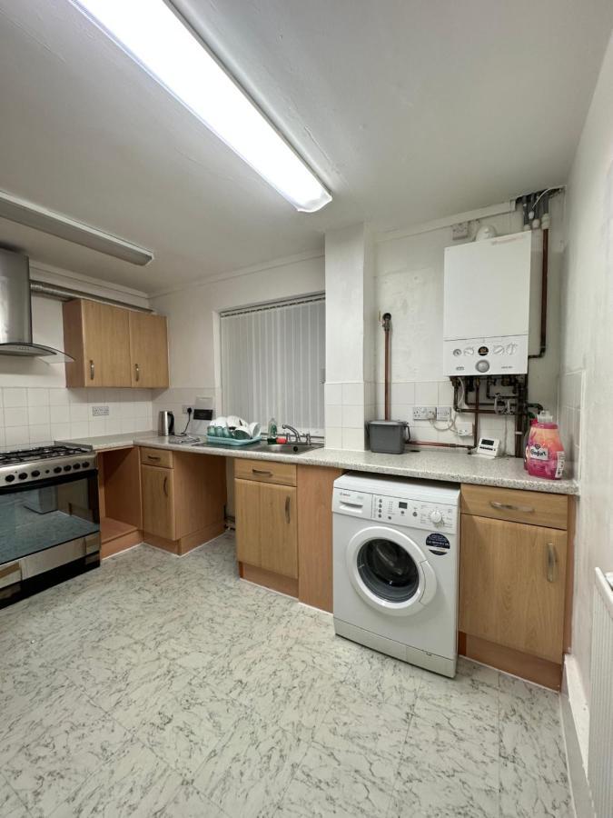 Bright, Warm & Cozy House In Harpurhey Daire Manchester Dış mekan fotoğraf