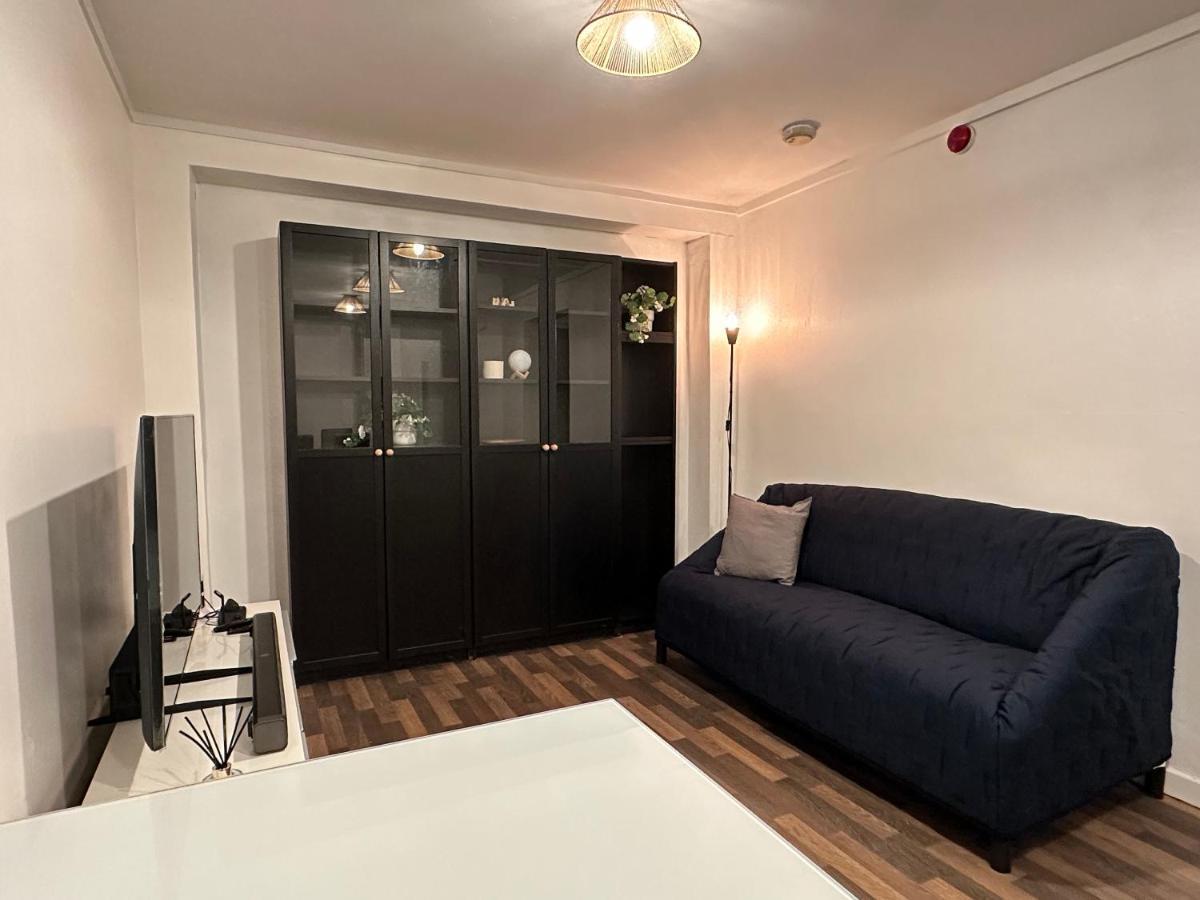 Bright, Warm & Cozy House In Harpurhey Daire Manchester Dış mekan fotoğraf